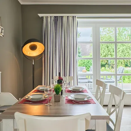 Haus Sonnenhof Sonnenhof 6 - Mariam * Kellenhusen