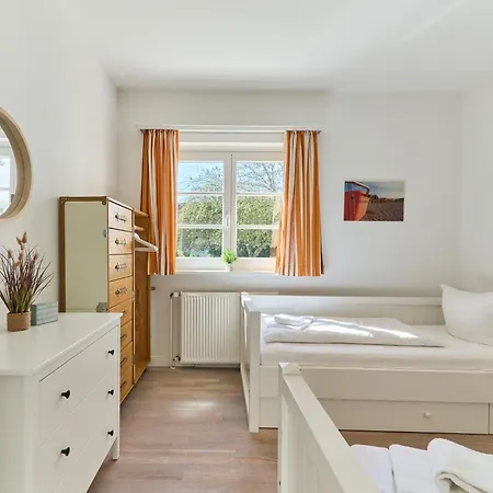 Haus Sonnenhof Sonnenhof 6 - Mariam Appartement Kellenhusen